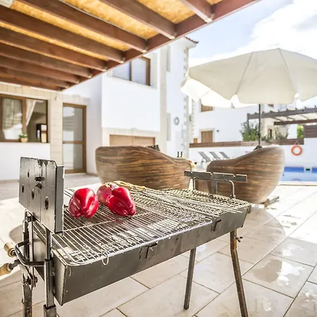 Villa Blue Water Paralímni